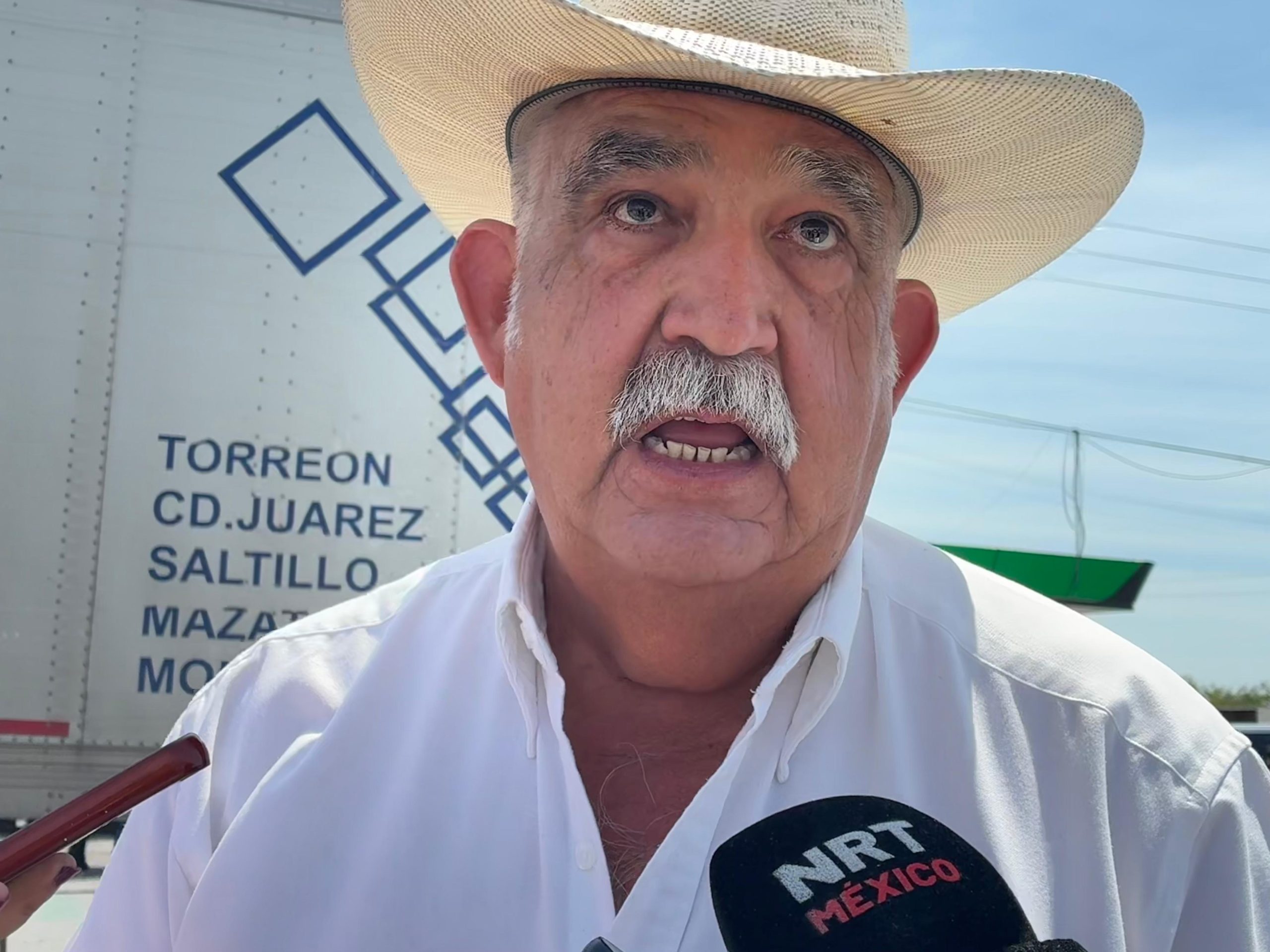 Blindan campo de Frontera contra el gusano barrenador