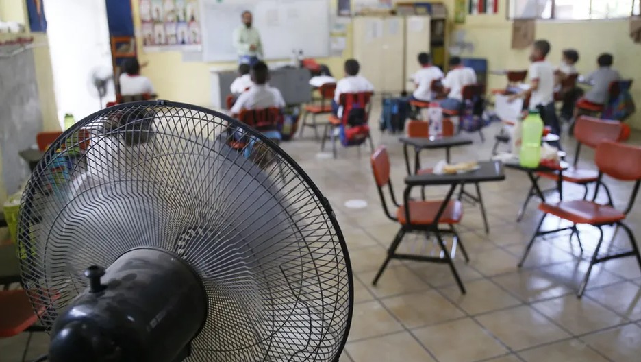 POR MUNDIAL Y CALOR ACORTAN CICLO ESCOLAR
