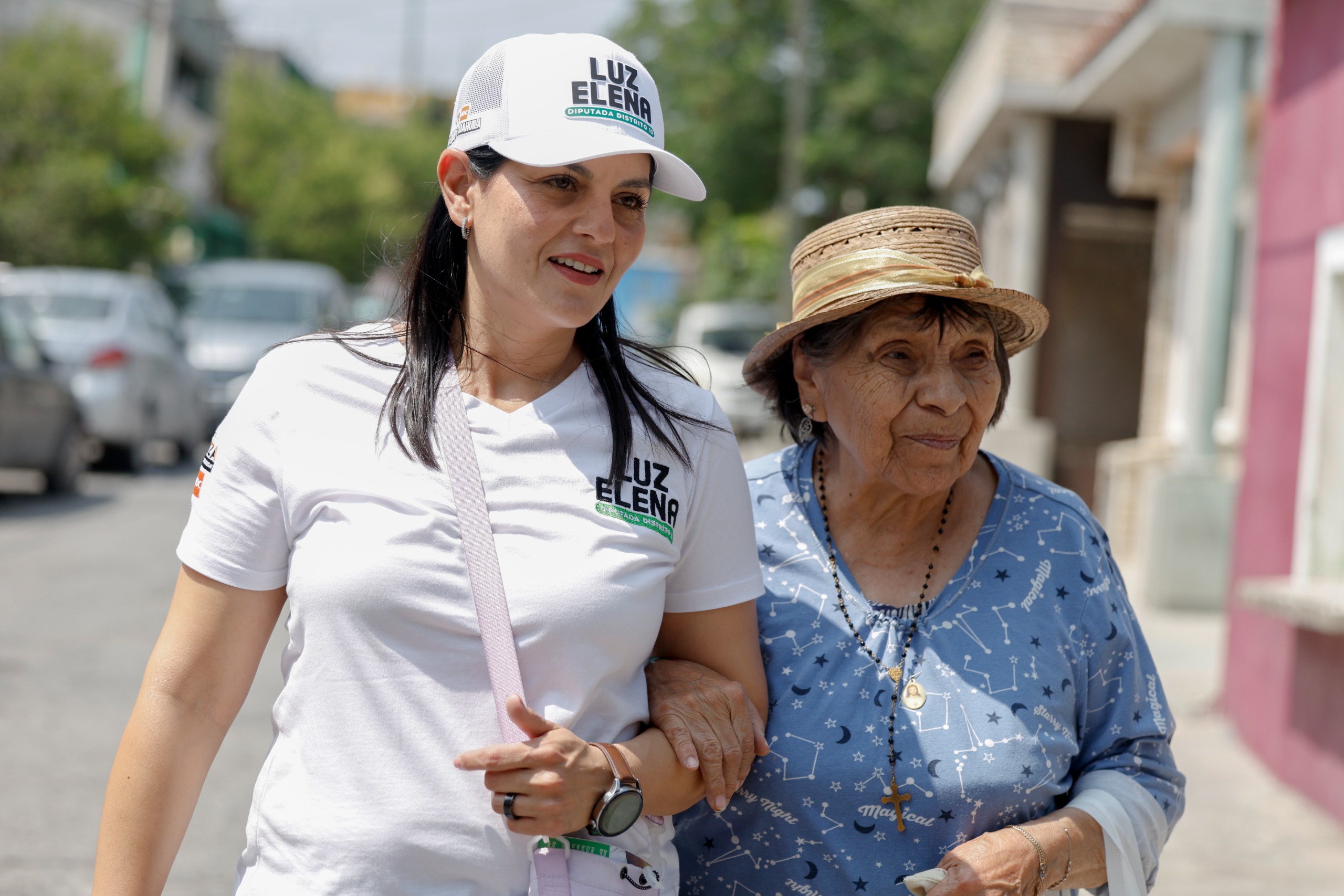 Respaldan a Luz Elena Morales más de 20 años de trabajo por el bien de las familias