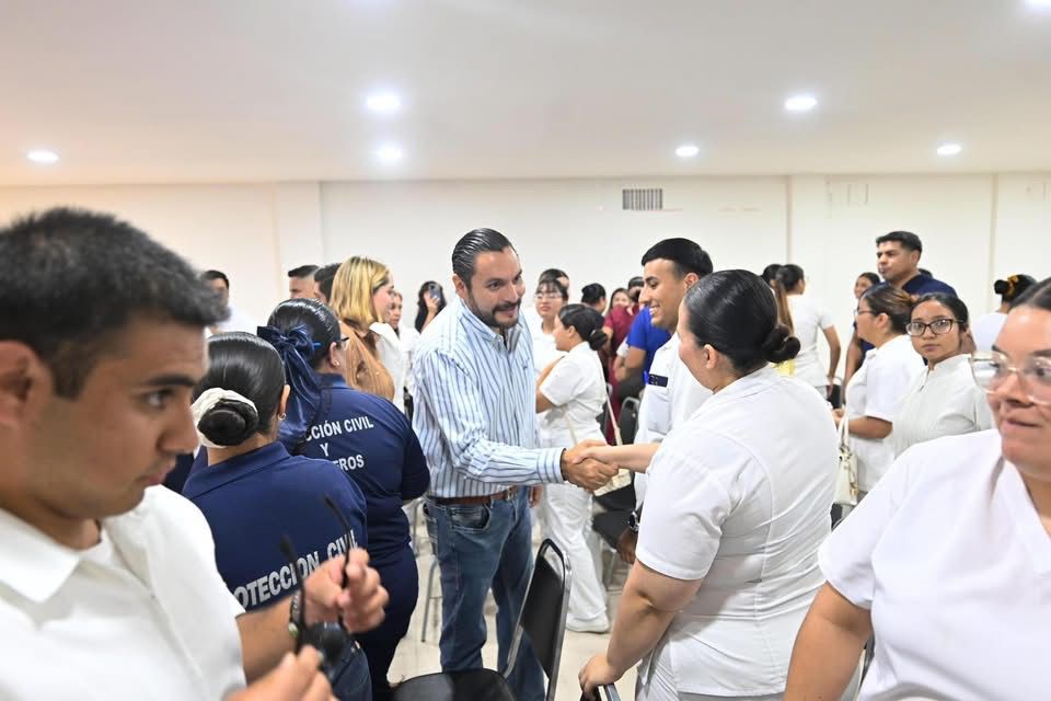 Reconoce Monclova al personal de enfermería