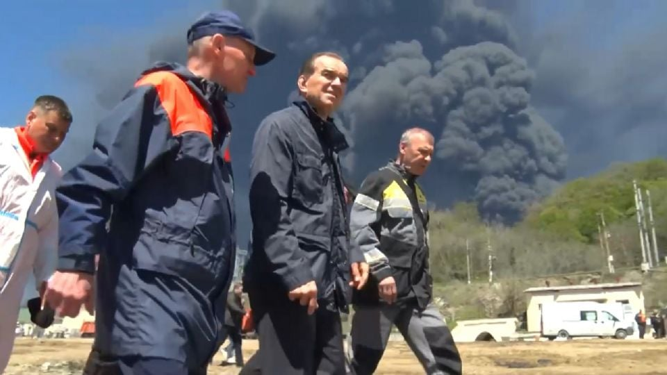 Instalaciones petroleras rusas se incendian en nuevo ataque con drones de Ucrania