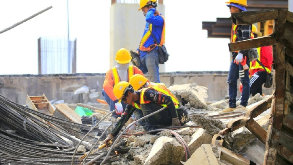 Estallan explosivos para minería en un edificio en Myanmar; hay al menos 45 fallecidos y 70 heridos