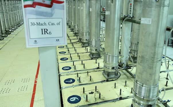 Irán defiende enriquecimiento de uranio “sin restricción” bajo supervisión; señala comportamiento “escandaloso e hipócrita” de EU
