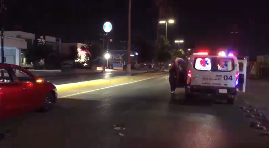 Embiste auto a “El Morin”; está grave