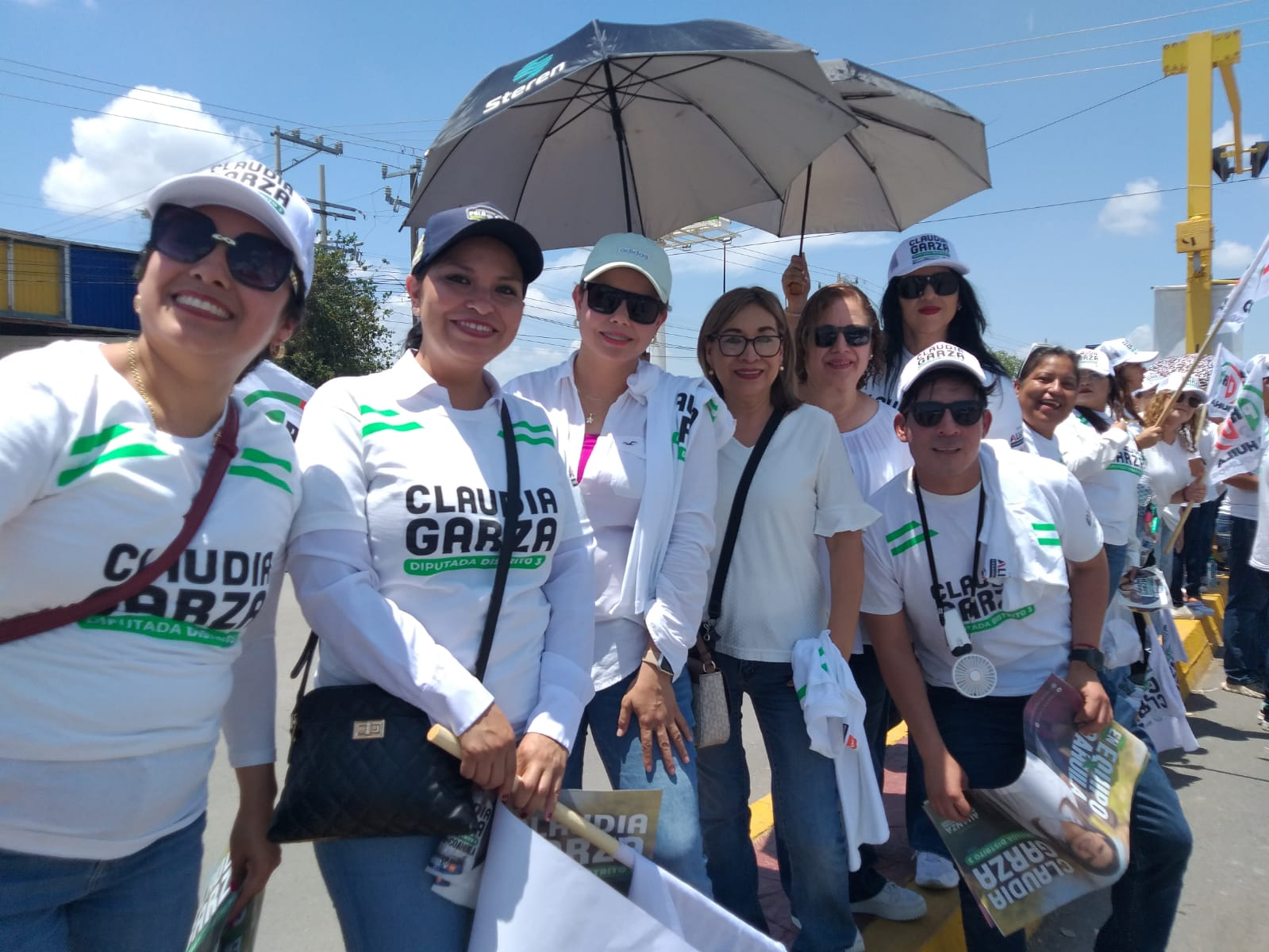 Megacrucero en apoyo a Claudia Garza con gran respaldo ciudadano
