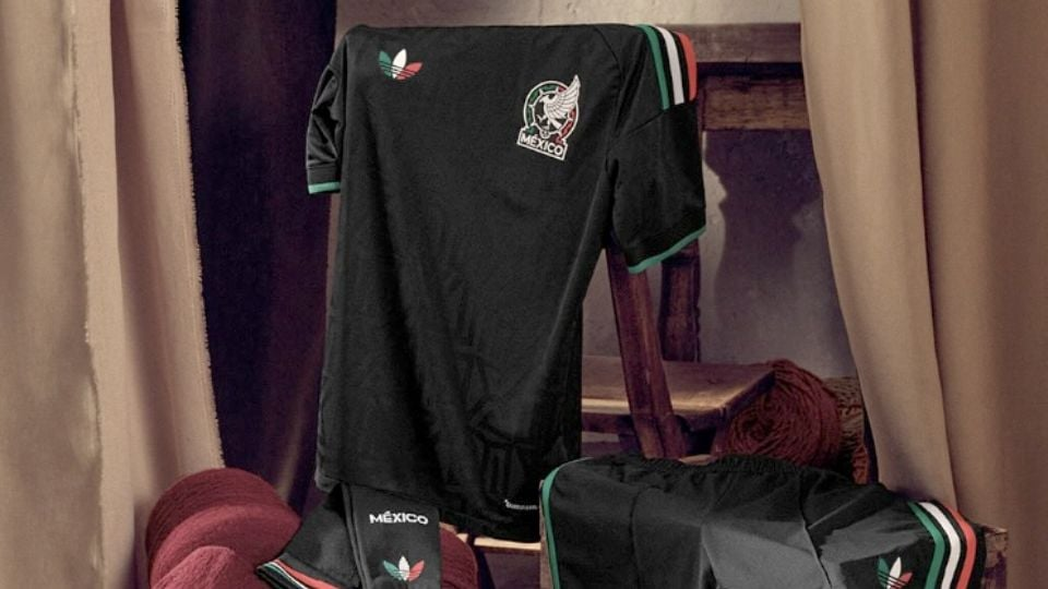 La Selección Mexicana presenta su tercer uniforme para el Mundial 2026: negro con vivos tricolores
