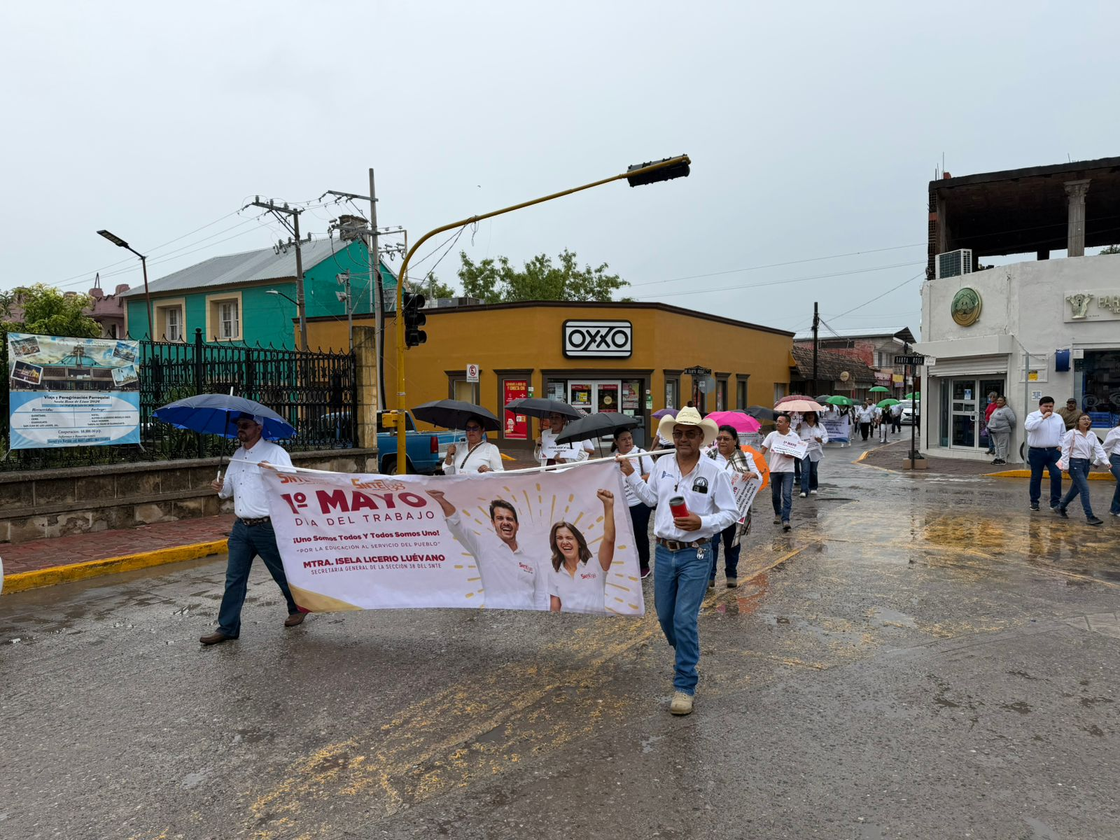 Conmemoran en Múzquiz el Día del Trabajo con desfile y acto cívico