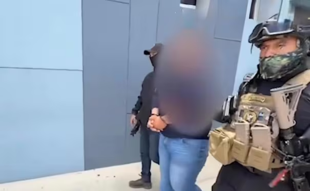 Detienen a mandos policiacos en Hidalgo, señalados por n*rcomenudeo; tenían ganancias de hasta 300 mil pesos semanales