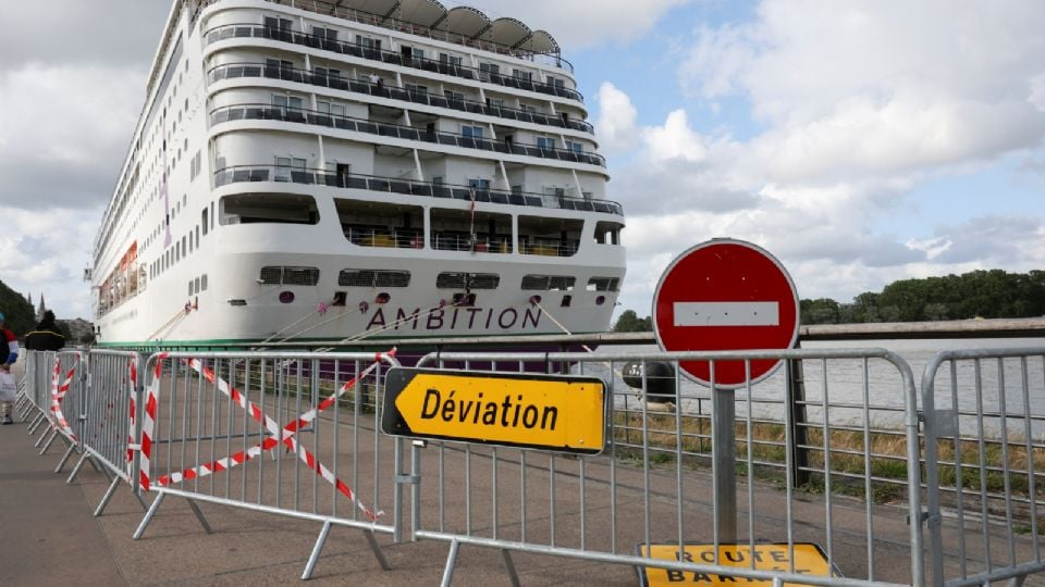 Confirman brote de gastroenteritis en crucero atracado en Francia tras muert* de un pasajero