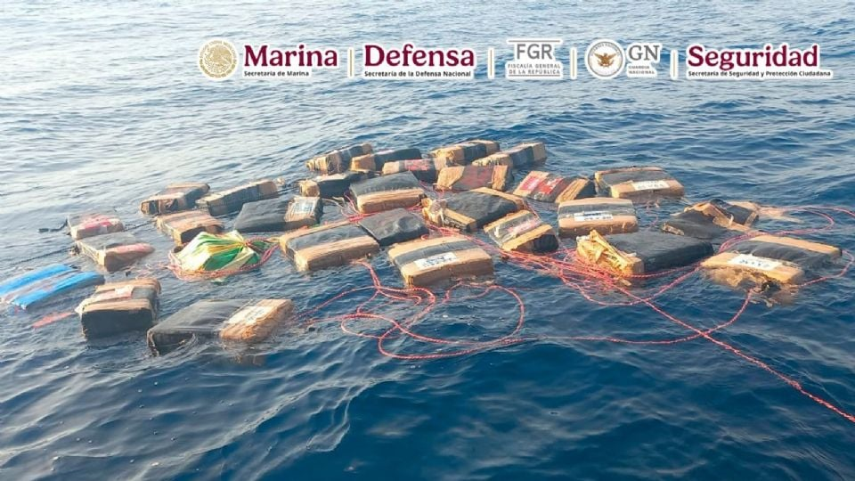 Incautan más de dos toneladas de c*caína en las costas de Oaxaca; no hay detenidos
