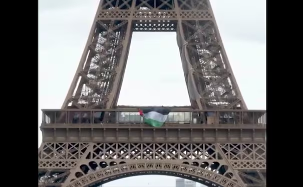 VIDEO: Detienen a 6 personas por desplegar bandera de Palestina en la Torre Eiffel; fue por «poner en peligro la vida de terceros»