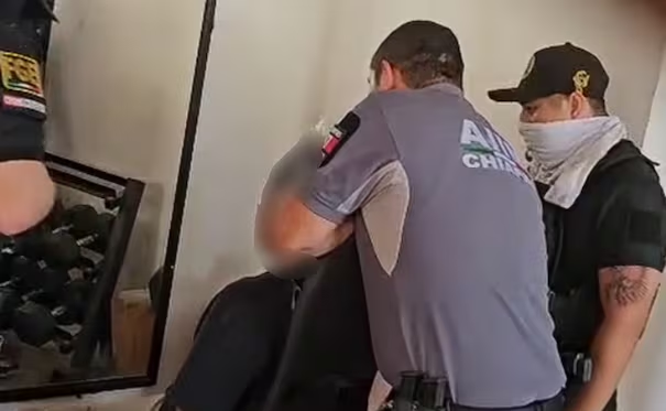 Detienen a 10 funcionarios en Chiapas por presunta t0rtura; video exhibe abuso durante operativo en Tuxtla Gutiérrez