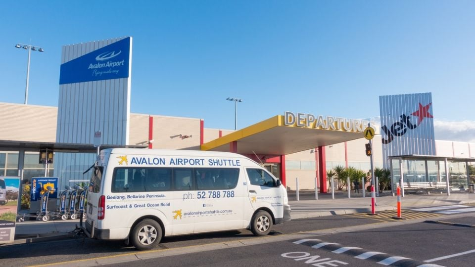 Evacúan aeropuerto en Australia por un posible artefacto explosivo; se trataba de una depiladora láser