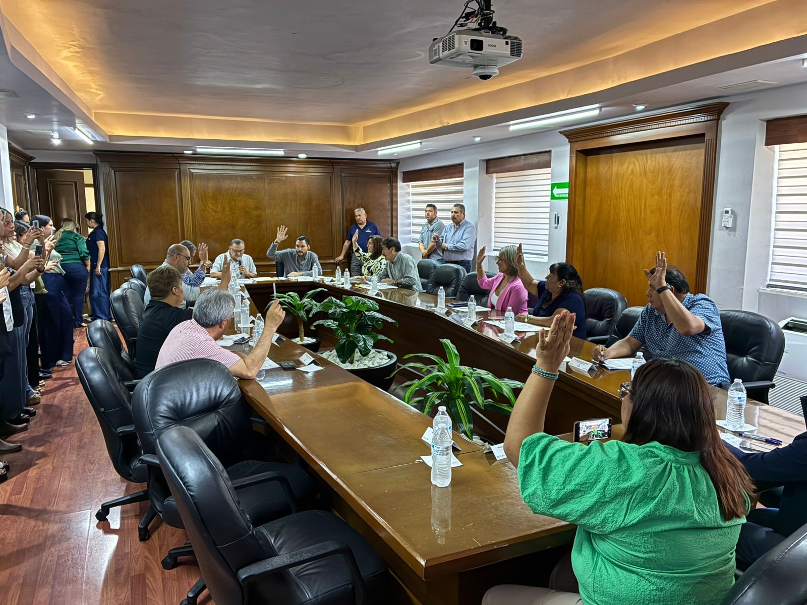 Aprueba Cabildo la cuenta de abril