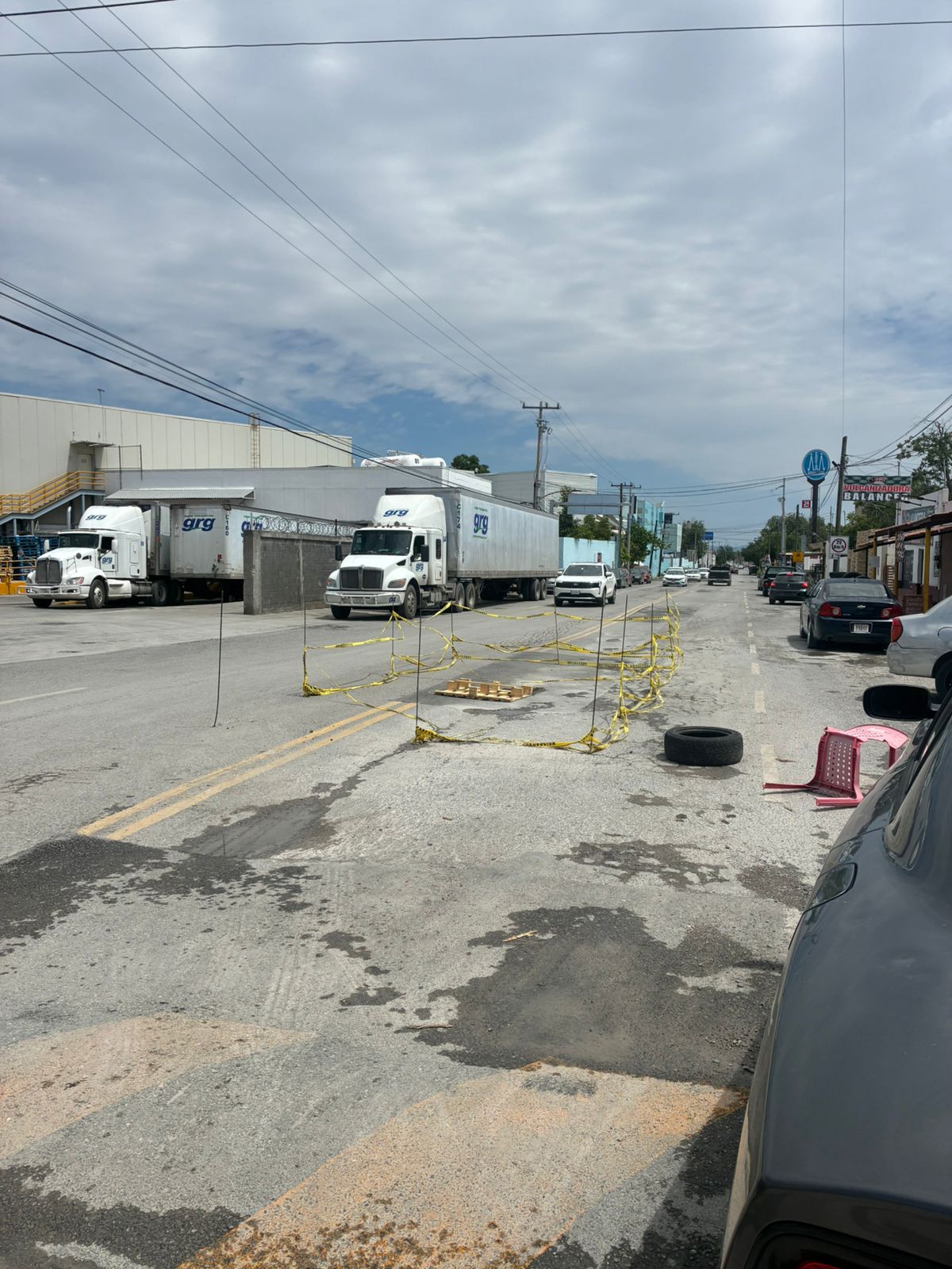 Aparece socavón en la Cuauhtémoc