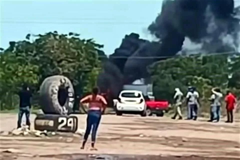 Captura de capo genera narcobloqueos en Sinaloa