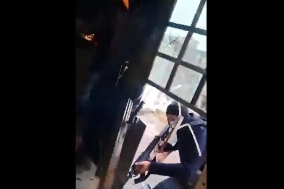 Irrumpen en casa y se llevan a periodista en Veracruz