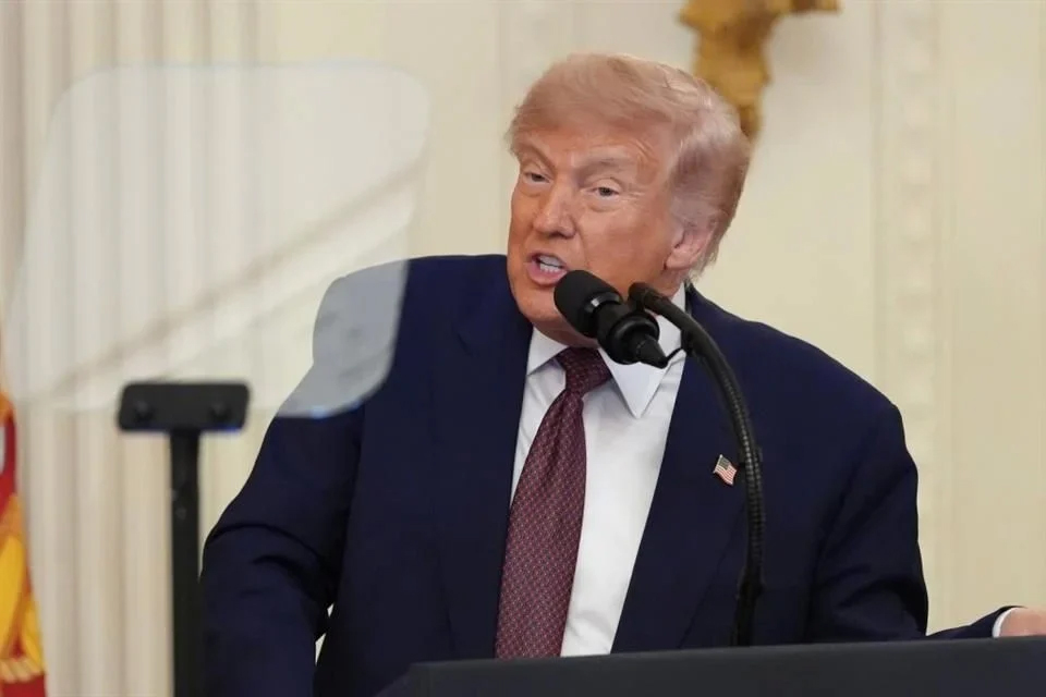 Si Irán cierra Ormuz, se quedarán sin país: Trump