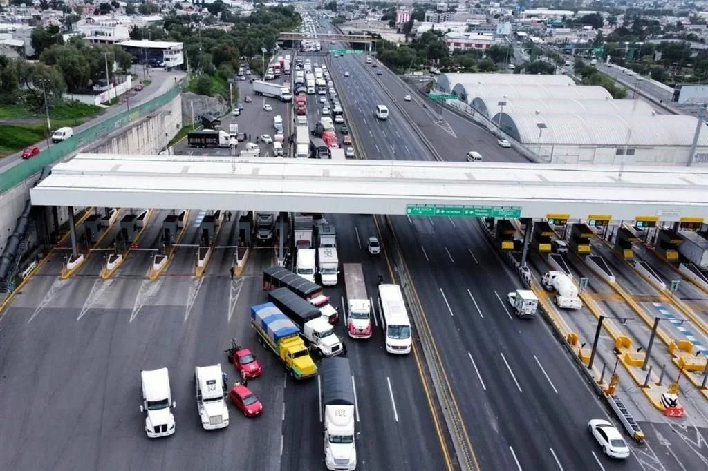Pacta AMOTAC tregua con Gobierno; levanta bloqueos