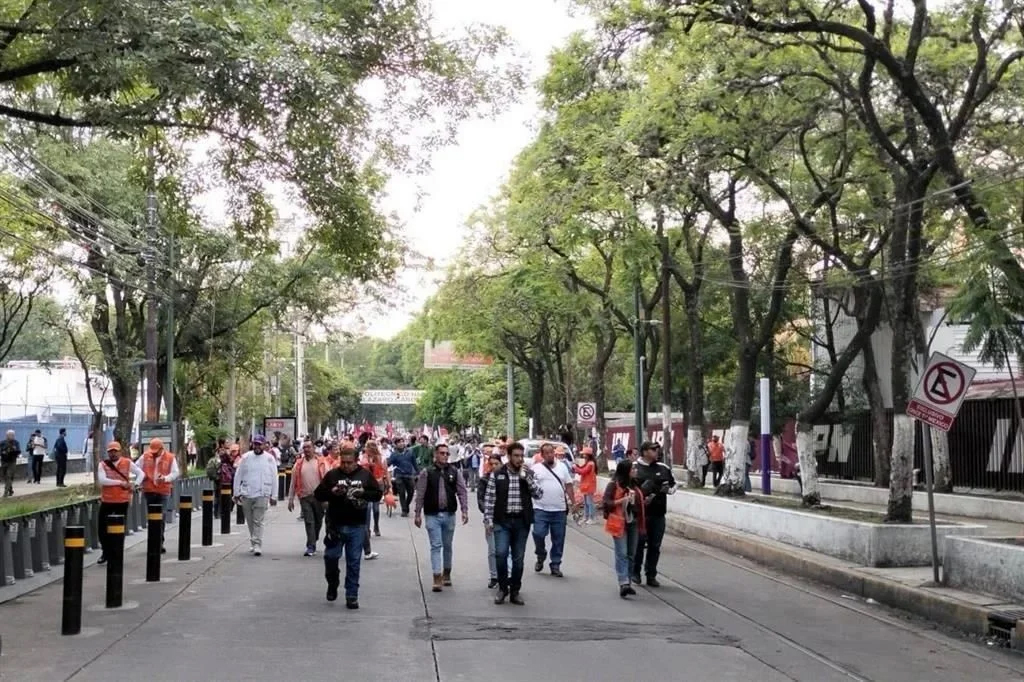 Conmemoran con marcha por 55 años del ‘Halconazo’