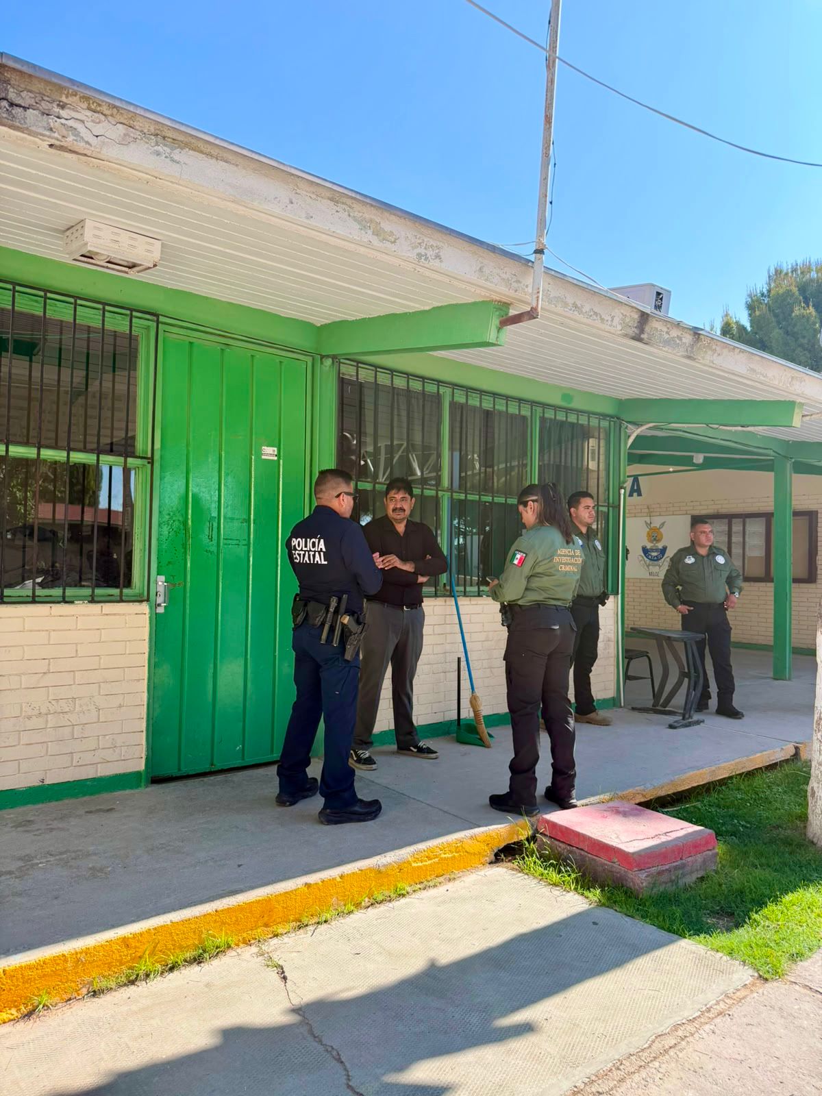 DESPLIEGA 4-C OPERATIVO PREVENTIVO EN ESCUELAS