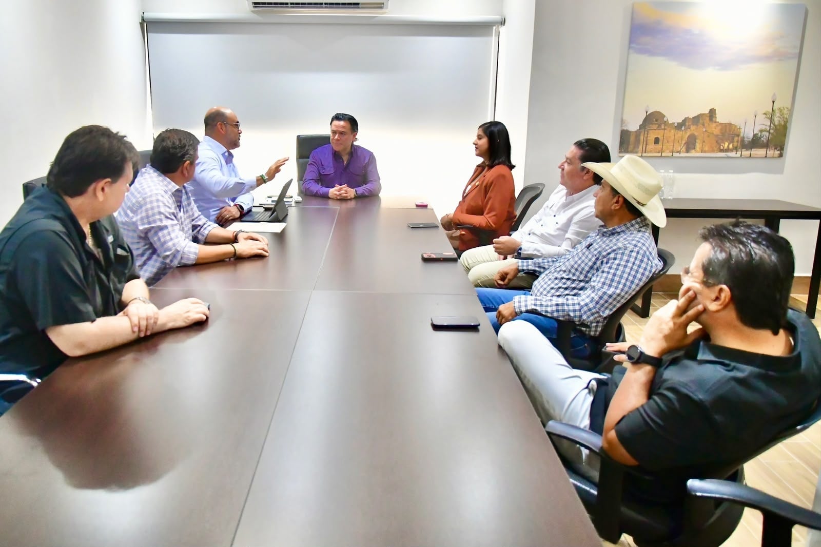 Cierran filas Gobierno e IP por la Región Centro