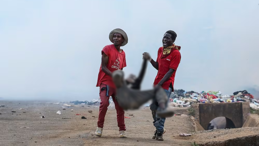 Protestas contra un centro antiébola en Kenia dejan al menos un muert*; es para atender a ciudadanos de EU