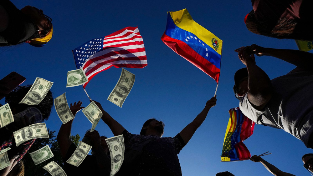 «La nueva Venezuela va a facturar en dólares», dice Scott Bessent; afirma que la moneda de EU será el «eje central» del comercio