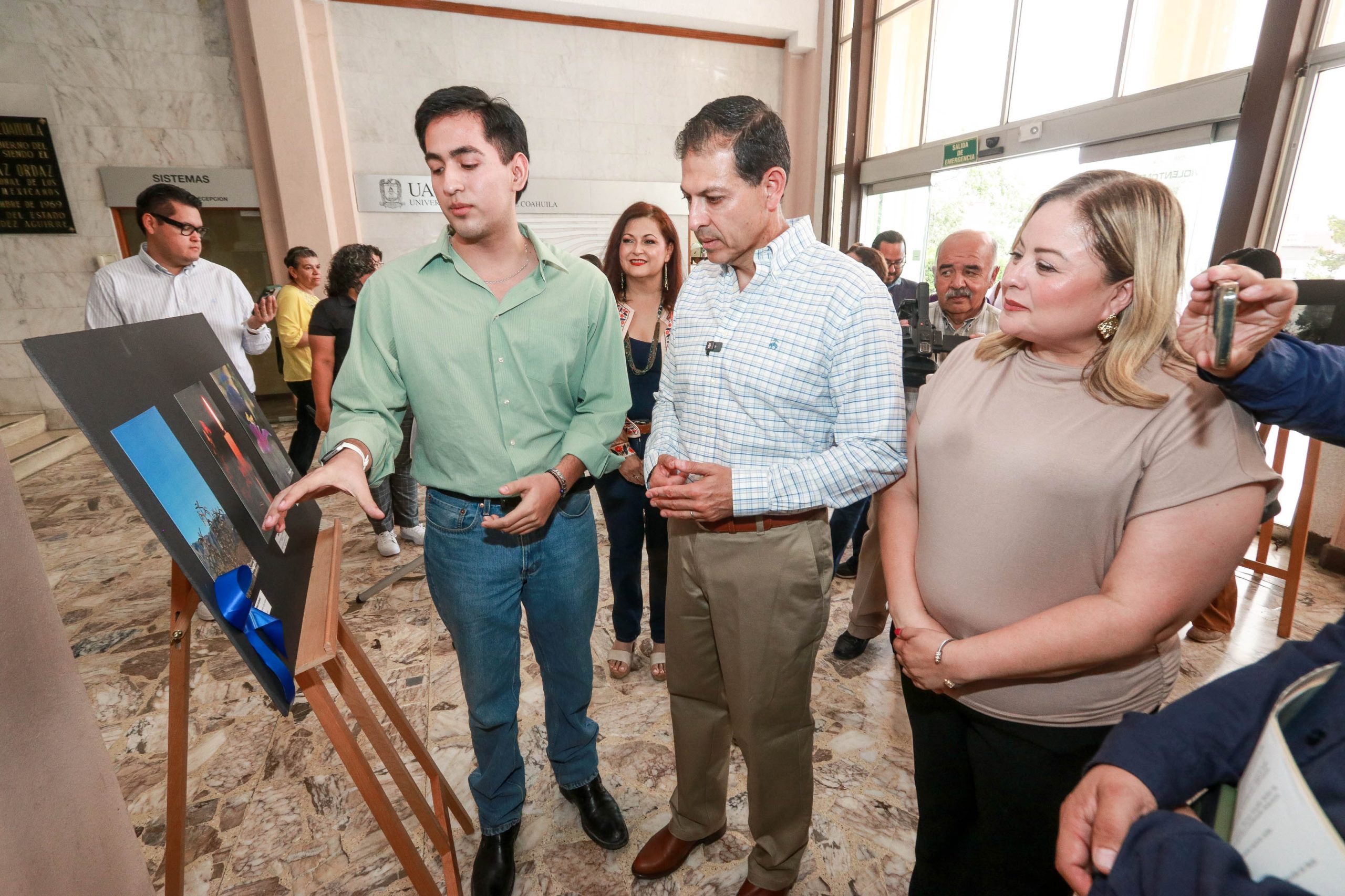 Inaugura UAdeC expo fotográfica