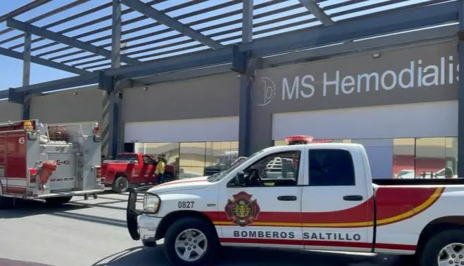 Evacuan clínica por incendio en Saltillo