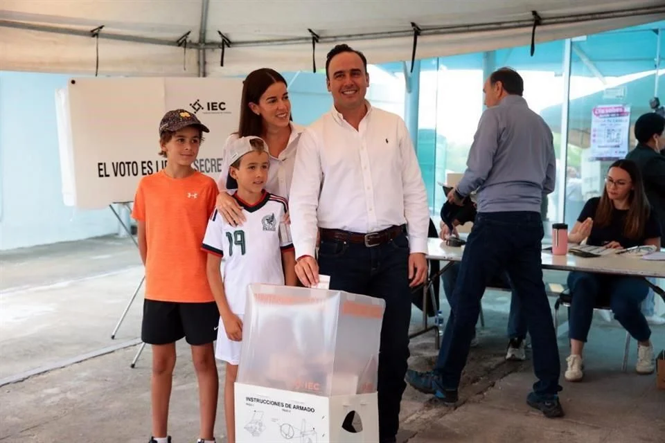 DESTACA MANOLO PAZ EN JORNADA ELECTORAL