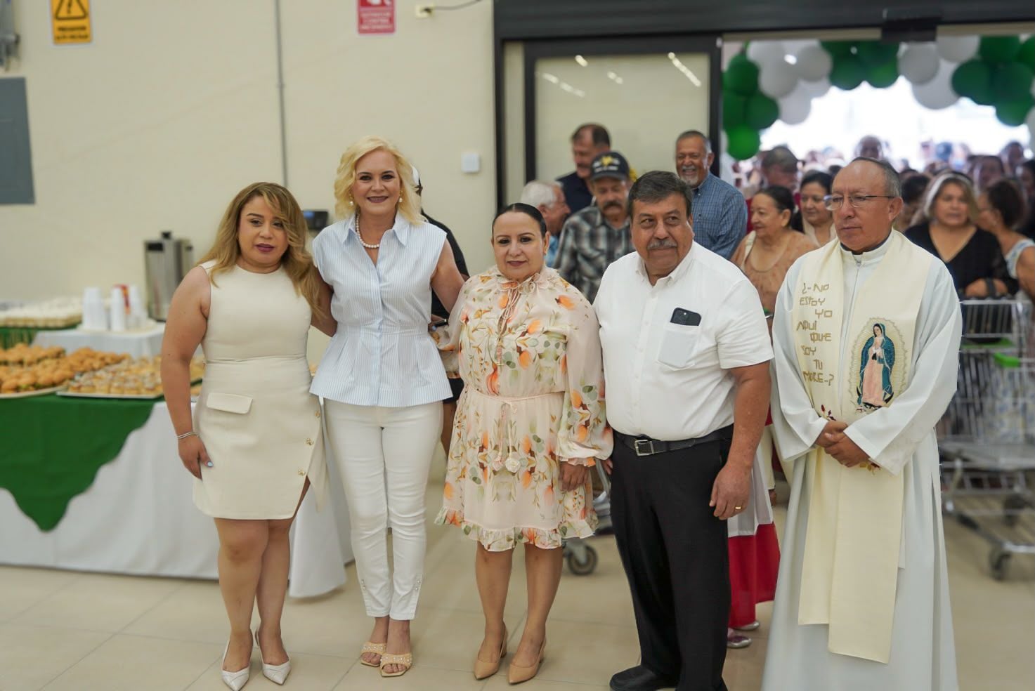 Inaugura Gachupina nueva matriz de abarrotes La Oferta