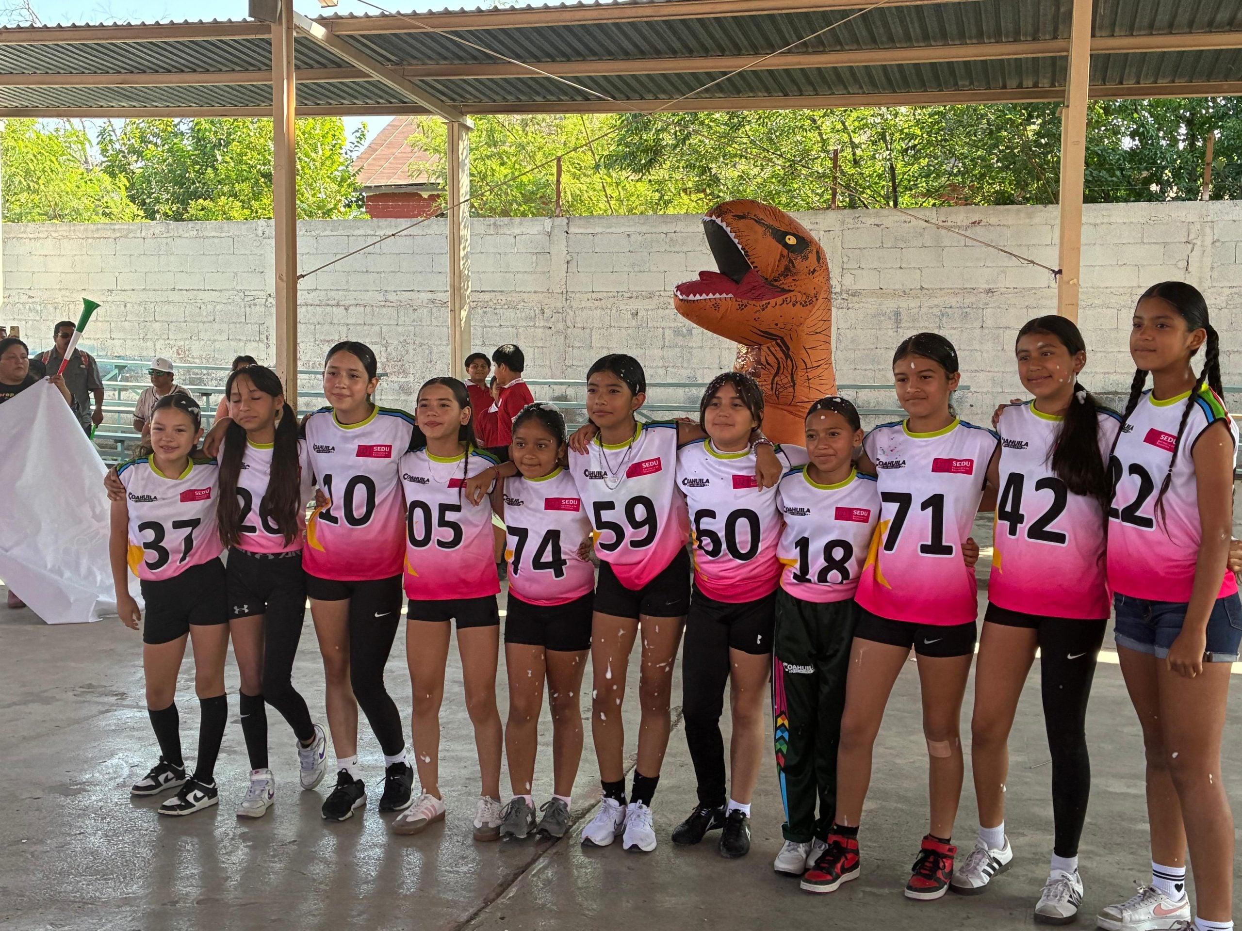 Celebra Frontera a sus campeonas nacionales