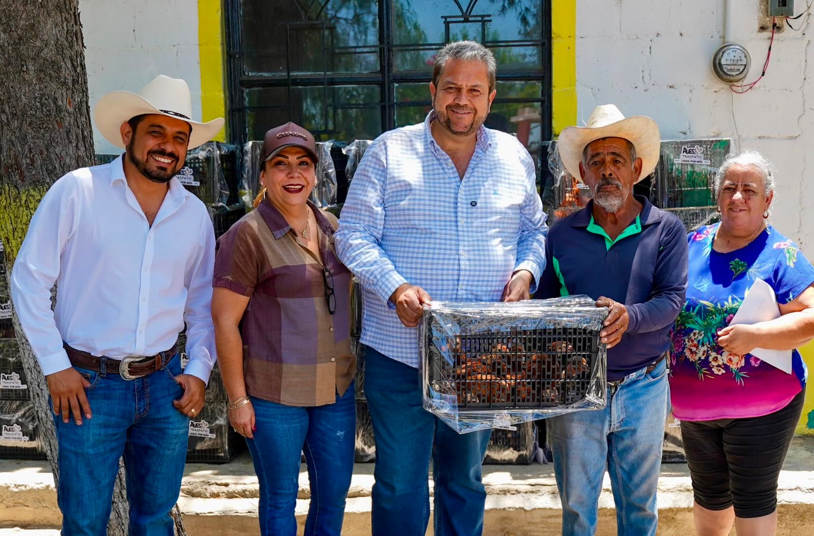 Impulsan Tomás y Manolo a las comunidades rurales