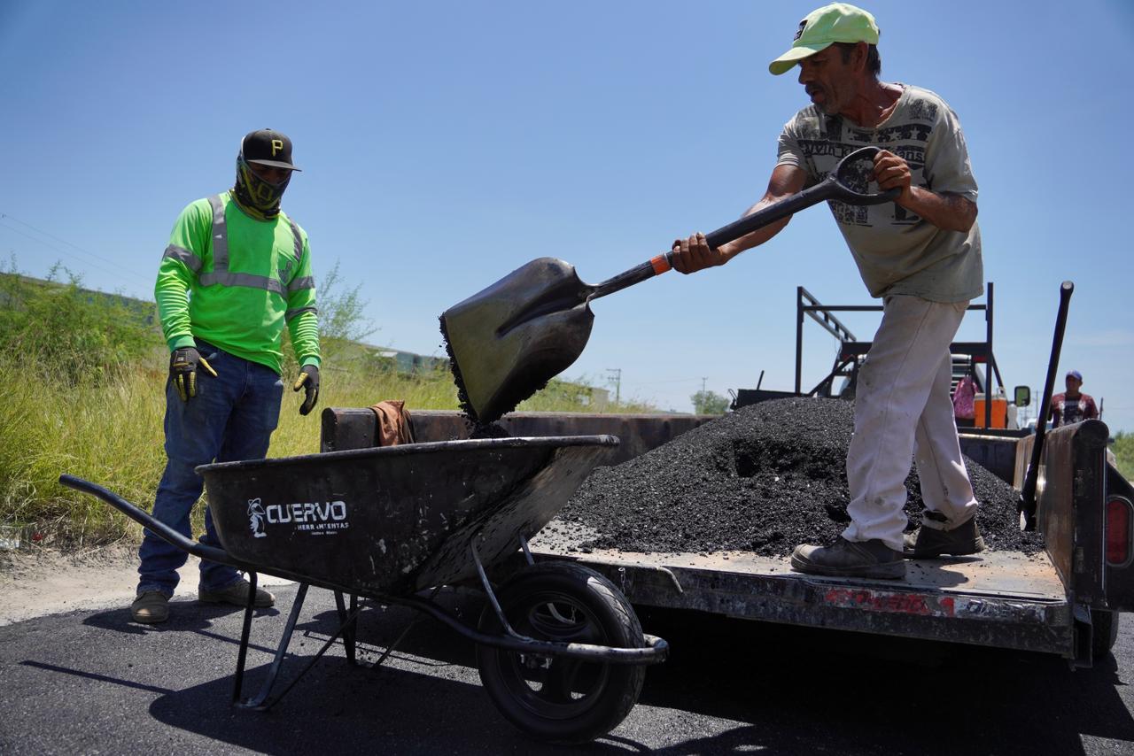 Avanza el plan de bacheo en Sabinas