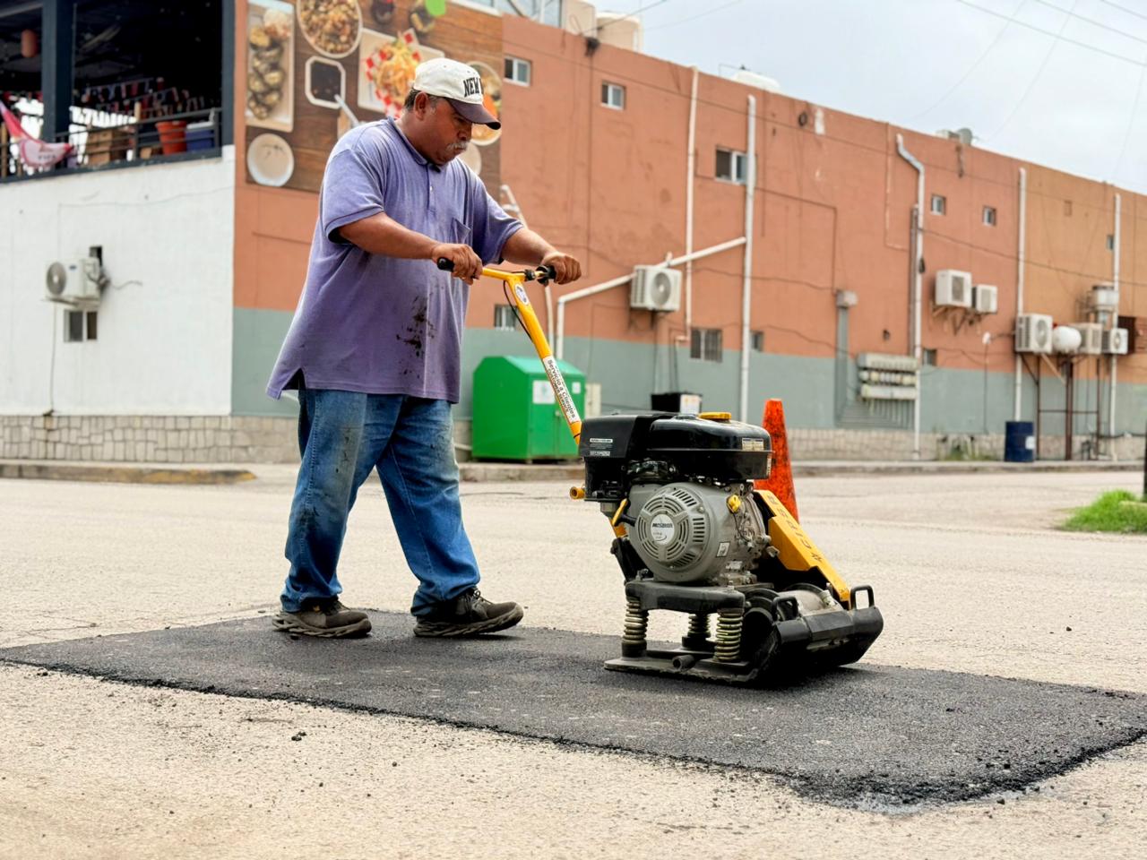REFUERZA “CHANO” DÍAZ CAMPAÑA INTENSIVA DE BACHEO EN CALLES AFECTADAS POR LLUVIAS