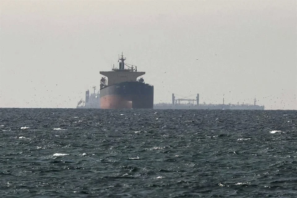 Bombardea EU objetivos iraníes tras ataque en Ormuz