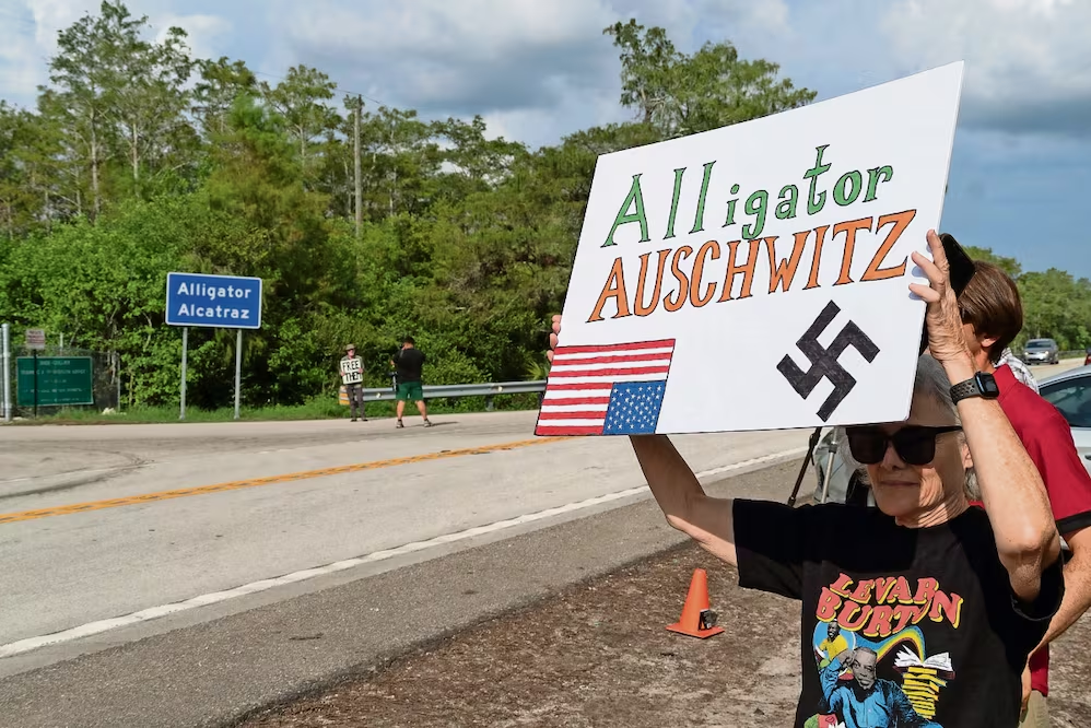 Gobernador de Florida anuncia el cierre de Alligator Alcatraz; «era una solución de emergencia temporal», dice