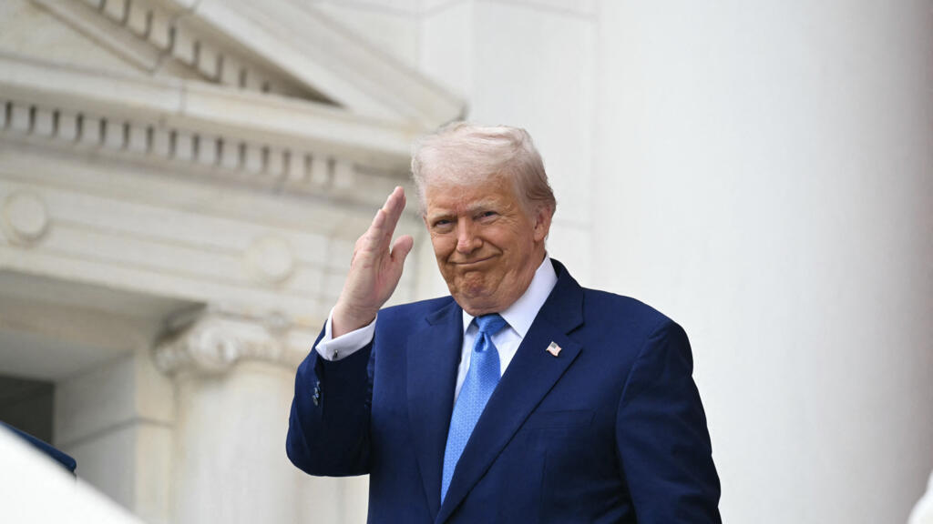 Trump amenaza a la Unión Europea con arancel del 100% si establecen impuestos a los gigantes tecnológicos