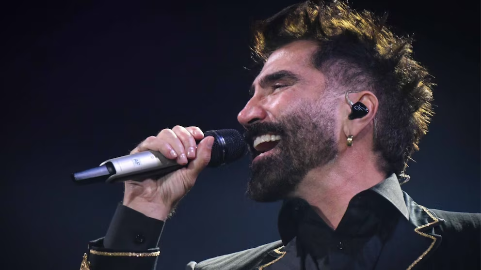 Así reaccionó Alejandro Fernández al enterarse de que había más de 250 mil fans esperándolo en La Minerva