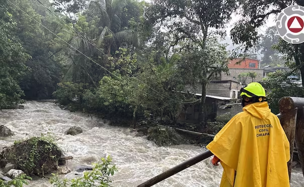 Localizan cu3rpo de niña de 13 años arrastrada por un río en Las Margaritas, Chiapas; autoridades mantienen la alerta por lluvias intensas