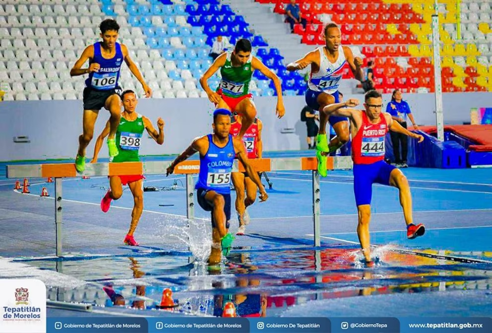 Daniel Gómez se lleva la medalla de oro en los 3000 m con obstáculo dentro del Panamericano de Atletismo