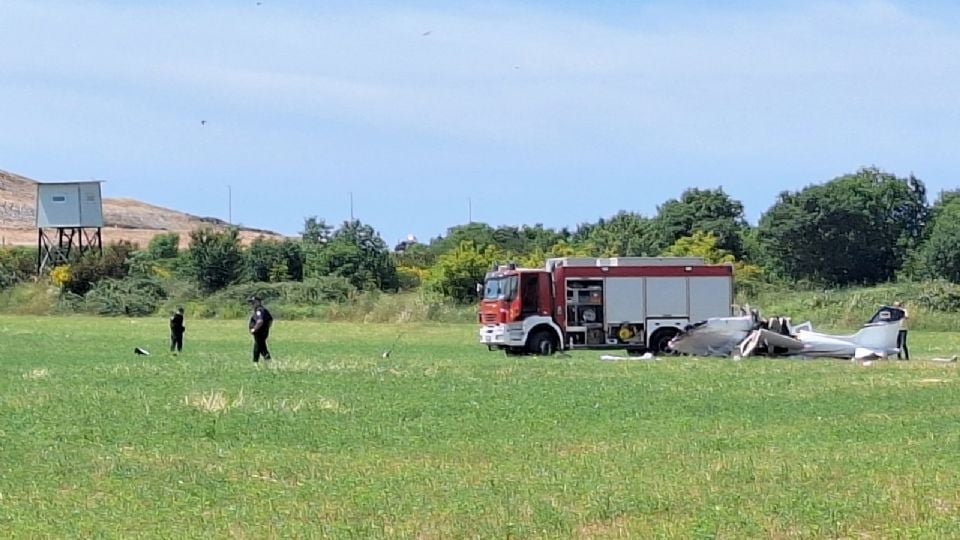 Avioneta se parte en dos tras desplomarse en Croacia; hay cuatro m*ertos