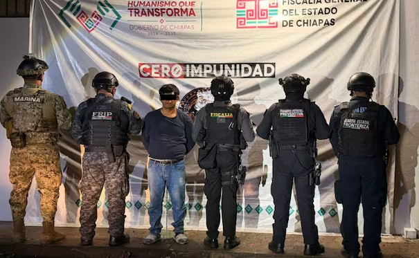 Capturan en Tapachula, Chiapas, a “El Misterio”; entregan a presunto líder de la MS-13 buscado por h*micidio y vi*lación