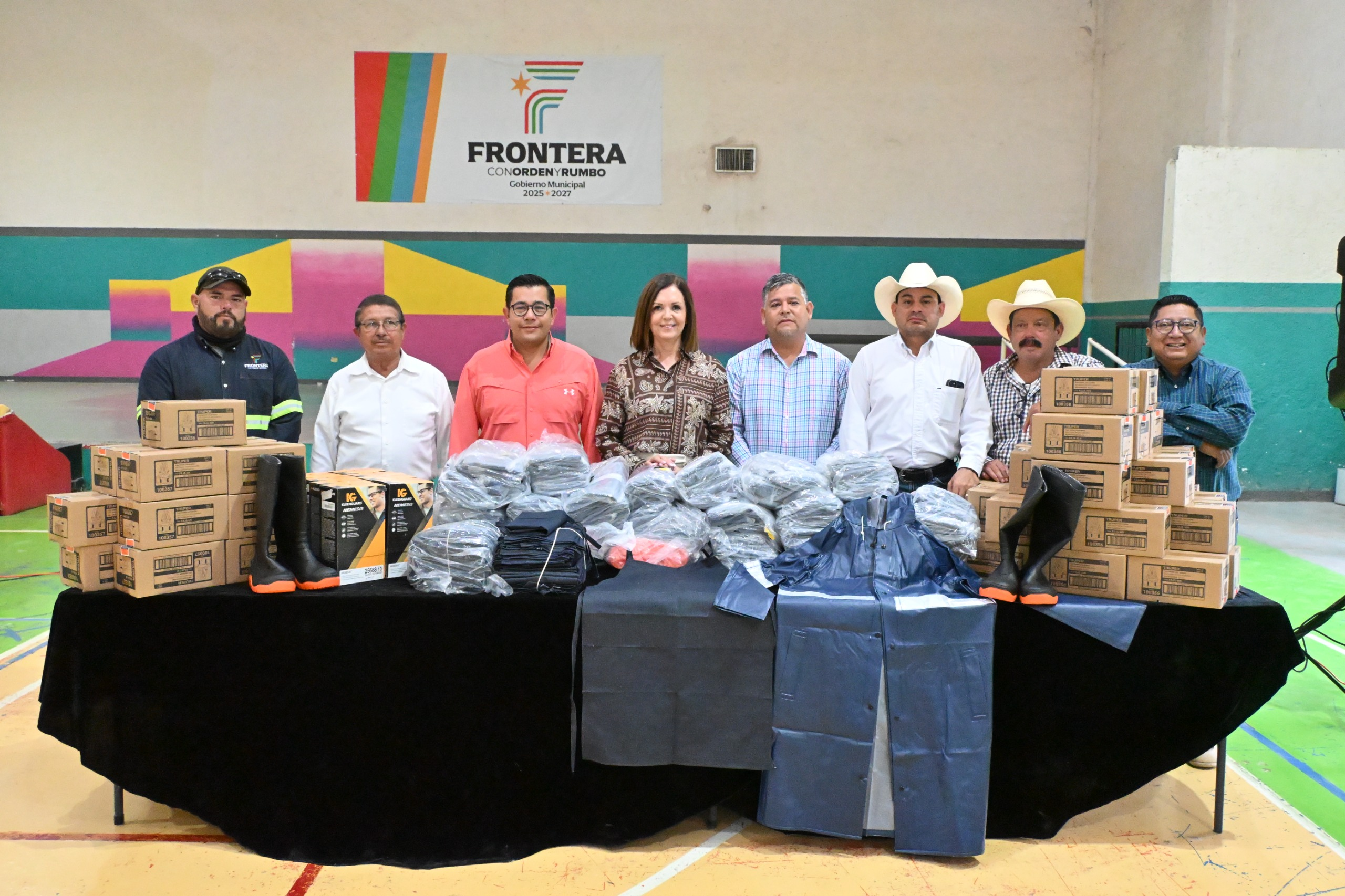 Frontera equipa a personal sindicalizado para garantizar su seguridad