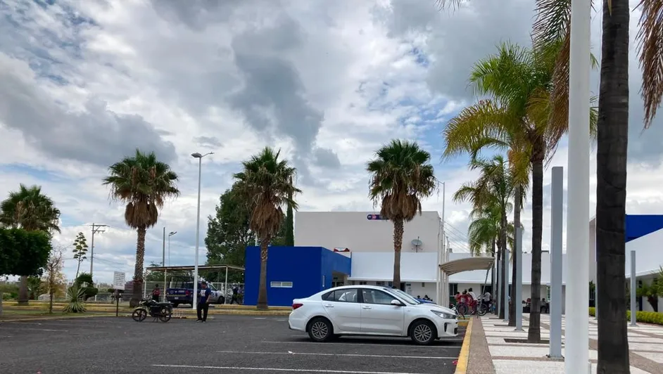 Fiesta en Puerto de Valle de Salamanca termina en tragedia; hay 2 mu3rtos y 11 hospitalizados por tequila adulterado