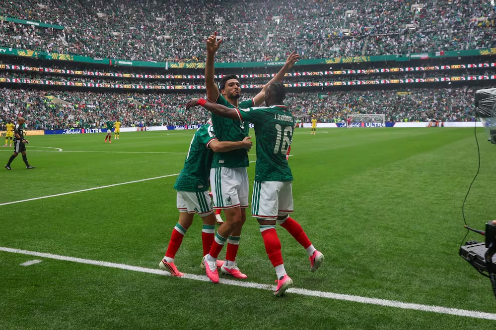 Raúl Jiménez se estrena como goleador en el Mundial 2026; alcanza a Jared Borgetti