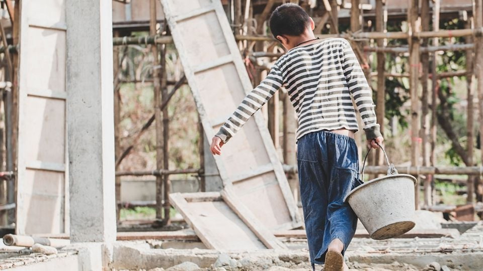Más de un millón de niñ0s y adolescentes trabajan debido a la pobreza en Honduras, alertan organizaciones