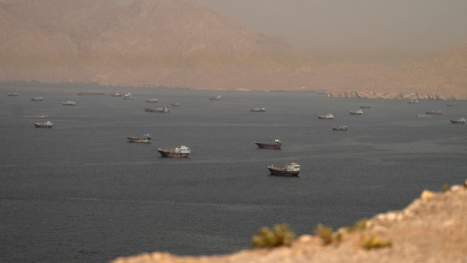 Irán vuelve a cerrar el estrecho de Ormuz por ataques de Israel en el sur del Líbano