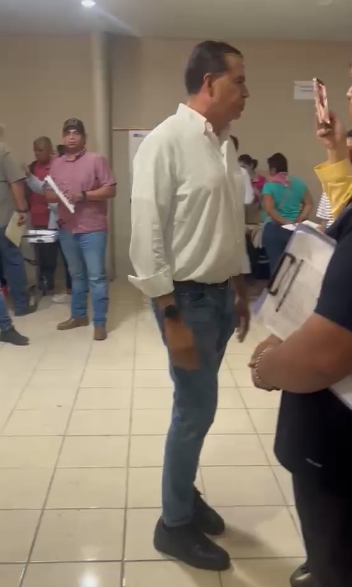 Corren al “Tigre” Mejía del conteo en Frontera